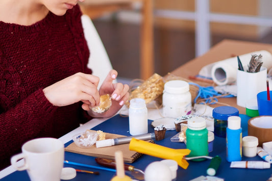 Knutselen voor volwassenen: Aan de slag met een Make It Happen Box